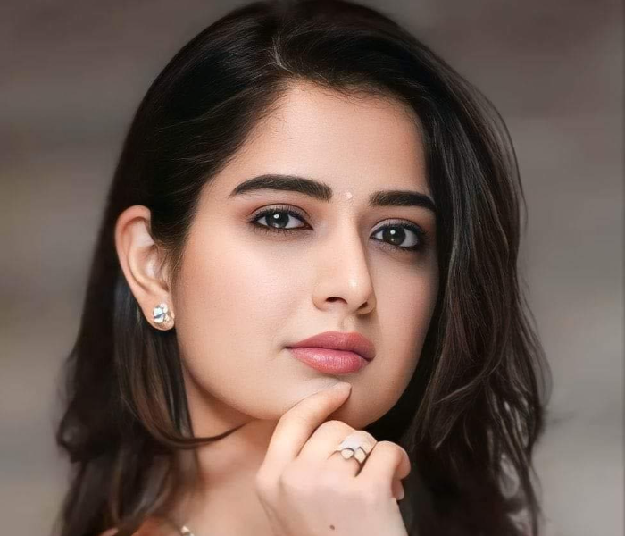 "Yes, Dhoni has had a successful knee surgery at the Kokilaben Hospital in Mumbai on Thursday. He is doing fine and will be discharged in a day or two. He would